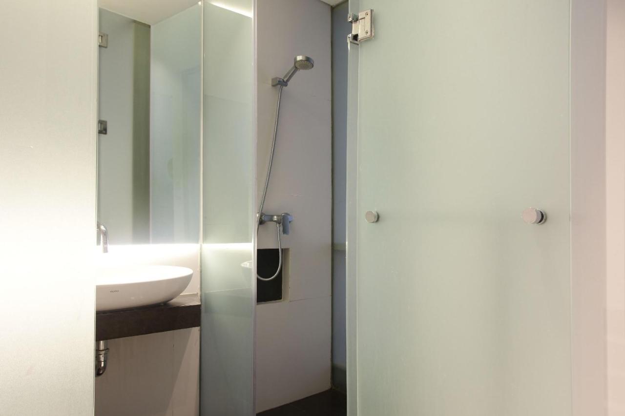 Tujutiga Suites Jakarta Kültér fotó
